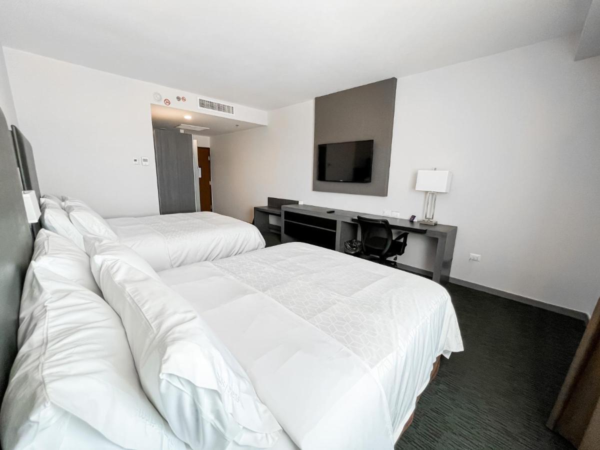 Holiday Inn Express Hotel & Suites Hermosillo By Ihg Exteriör bild