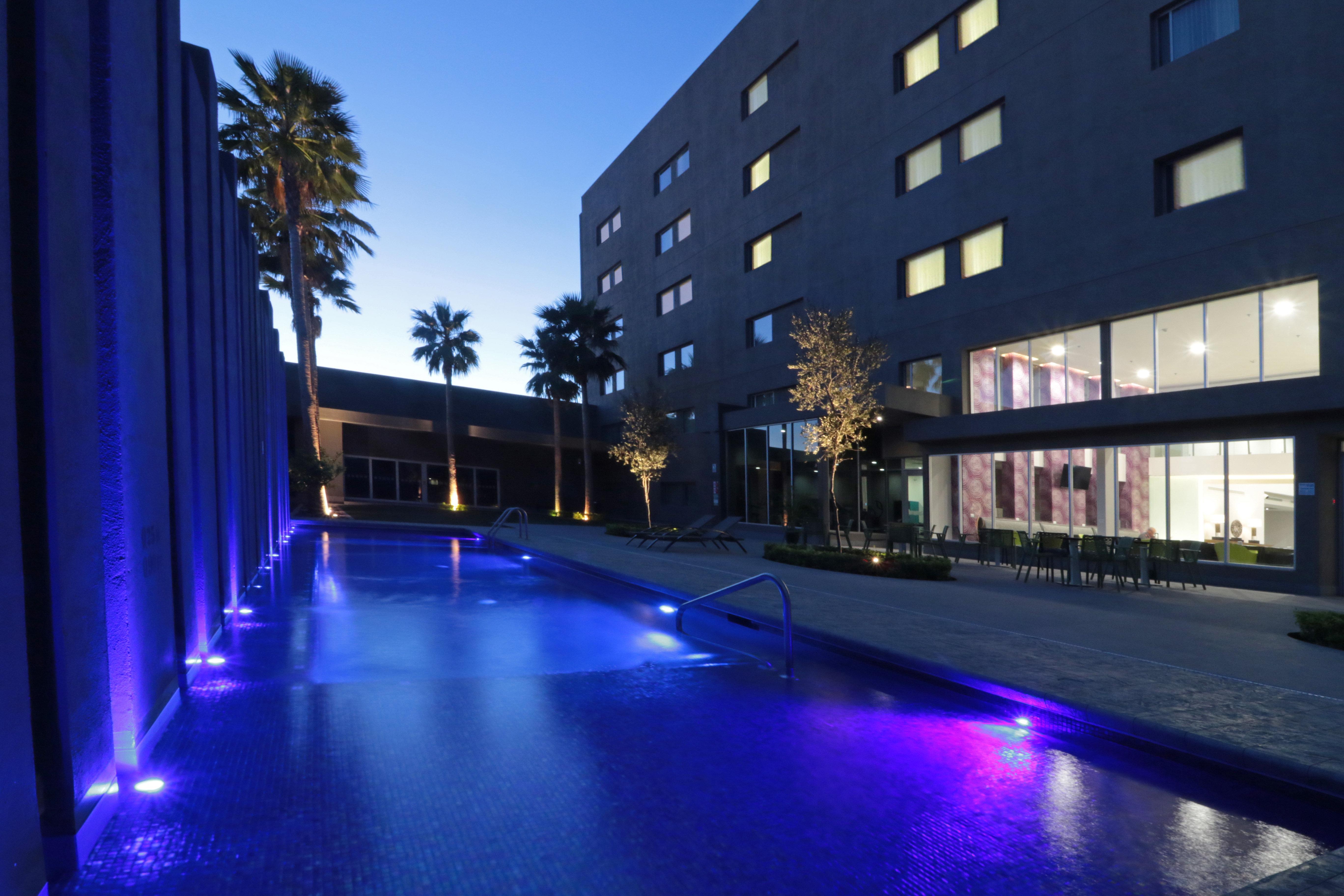 Holiday Inn Express Hotel & Suites Hermosillo By Ihg Exteriör bild